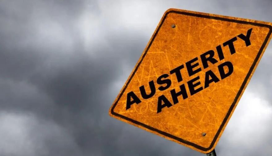 Da che cosa deriva la parola austerità?