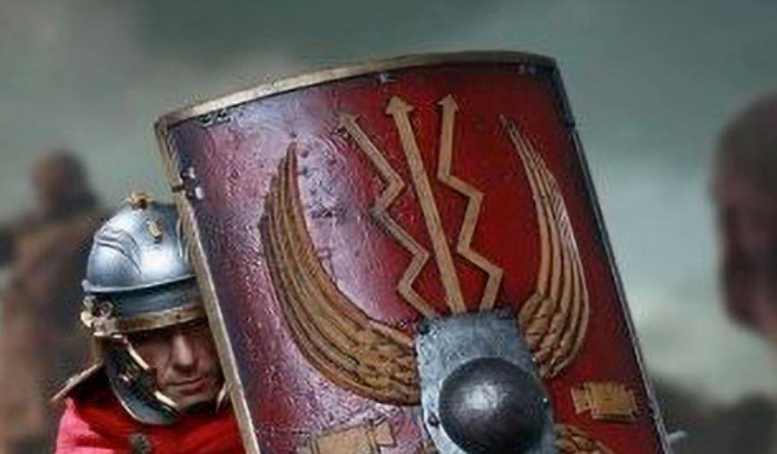 Quanto pesava lo scudo romano?