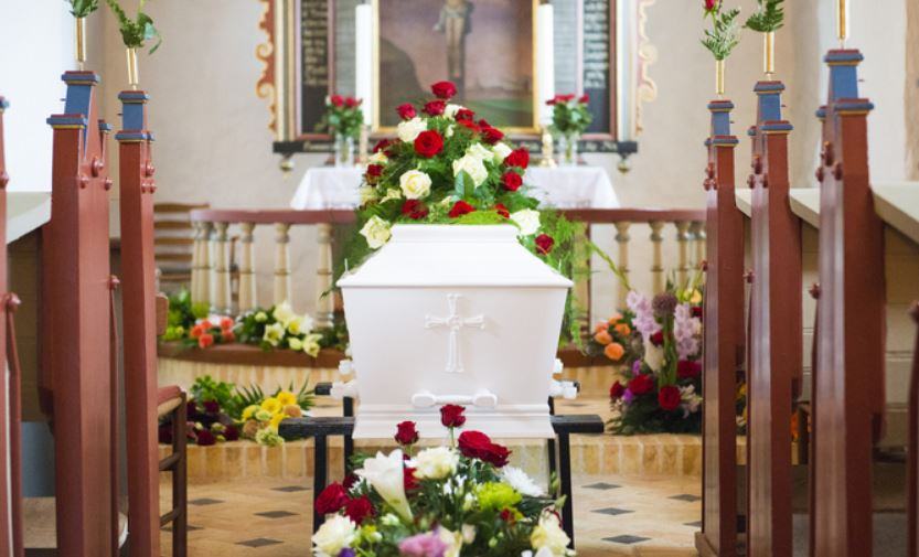 Quanto si offre alla chiesa per un funerale?